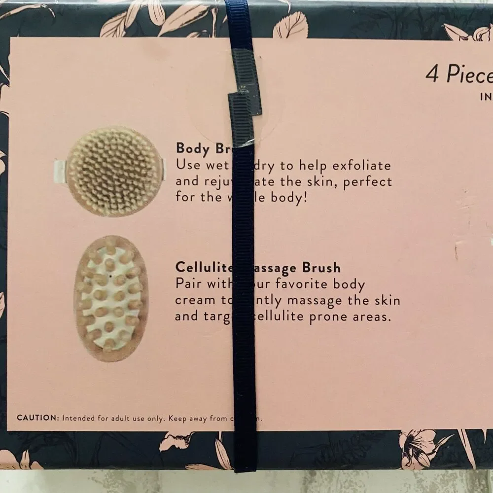NWT Danielle Creations 4 Piece Bath Body Brush Set Exfoliating Spa Set
